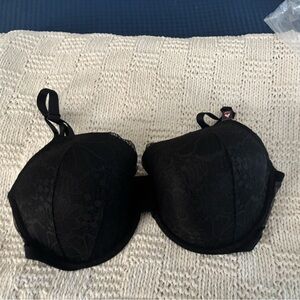BRAND NEW Victoria's Secret sexy lightly lined bra